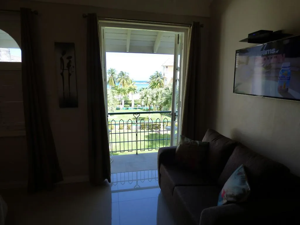 Beach Studio 30 Apartment Ocho Rios