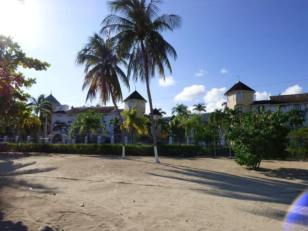 Apartment Beach Studio 30 Ocho Rios Jamaica